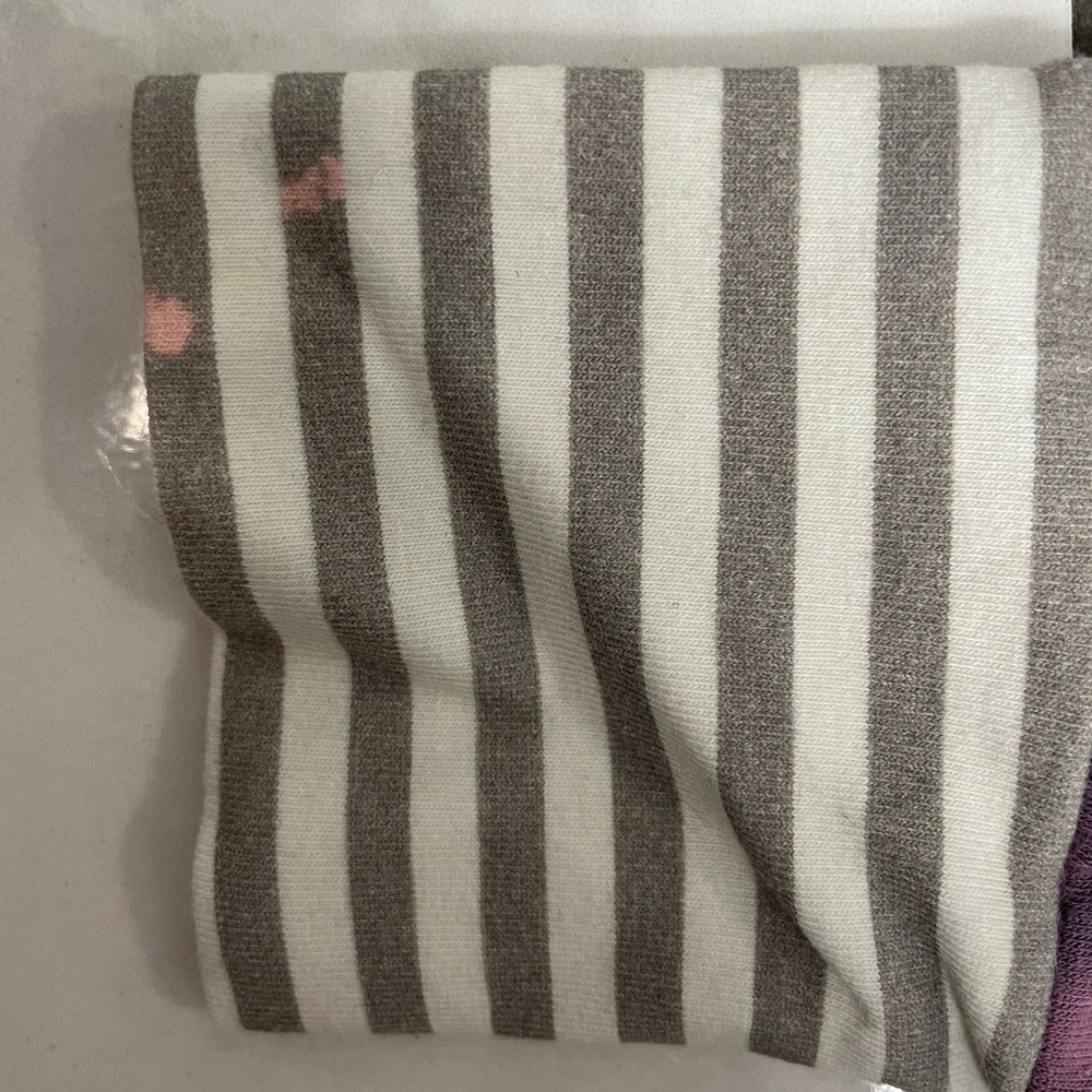 18/24 Rags to Raches - Picture 4 of 5